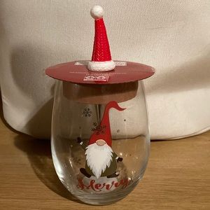 New 19 oz stemless wine glass with bottle stopper.